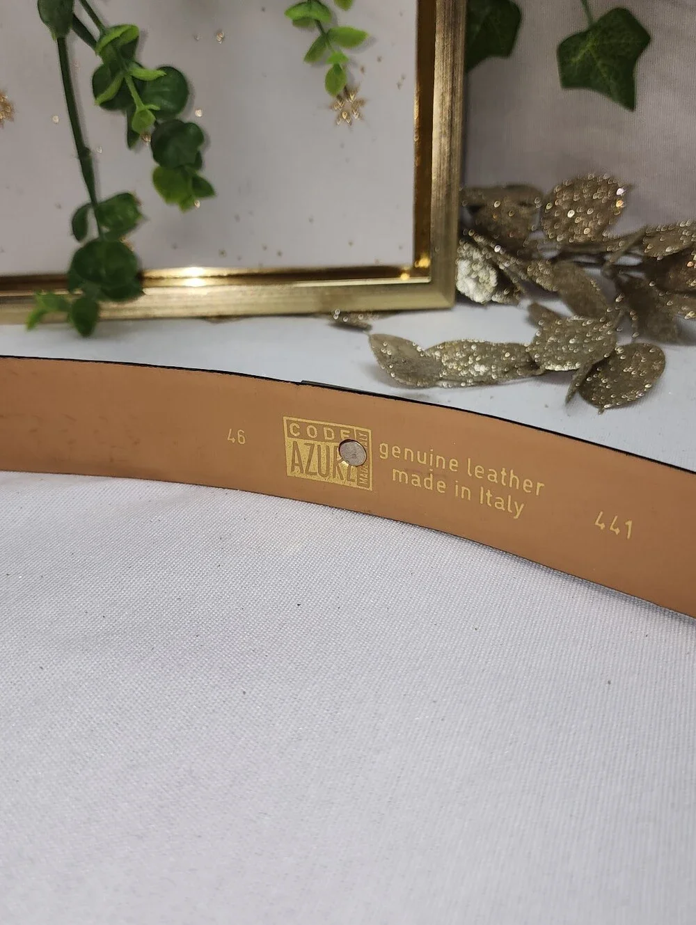 Code Azure Made in Italy Leather Medusa Belt Excellent Condition